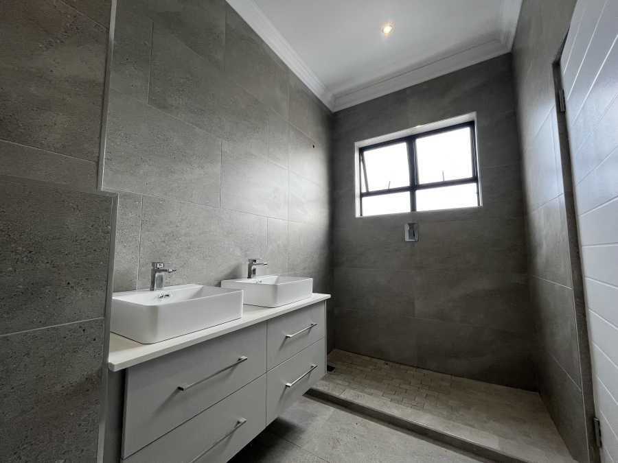 3 Bedroom Property for Sale in Sandown Western Cape